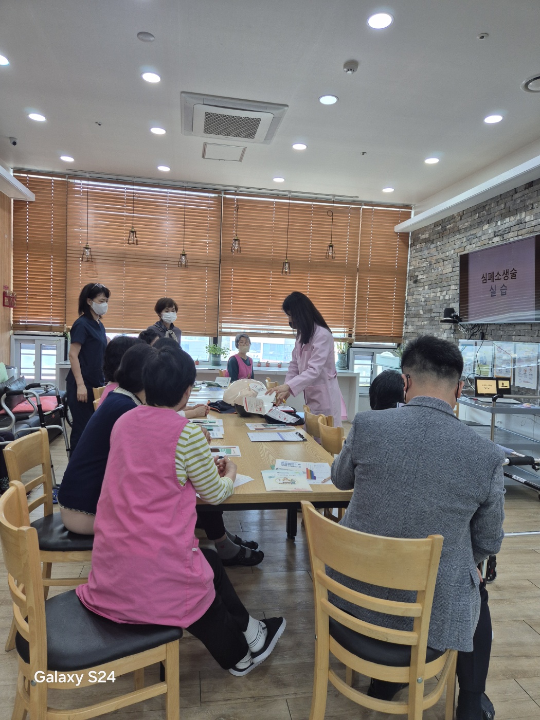 KakaoTalk_20250502_145811309_06.jpg