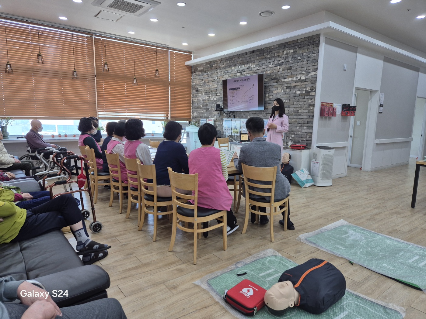 KakaoTalk_20250502_145811309_02.jpg